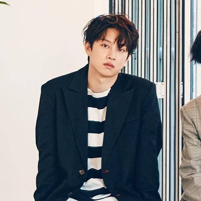 Heechul's ankle injury to affect Super Junior's new album promotions
