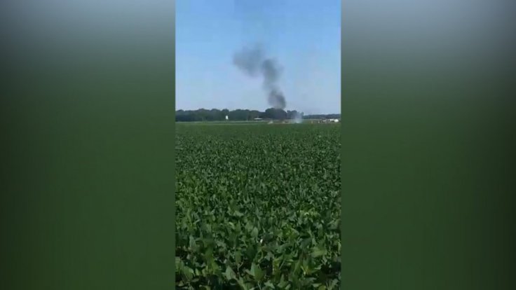 Video shows aftermath of fatal mid-air military plane explosion and crash Video shows aftermath of fatal mid-air military plane explosion and crash
