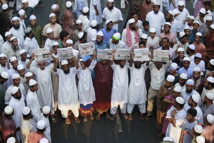 Bangladesh: PM Hasina vows to hunt down Islamists who killed gay activists