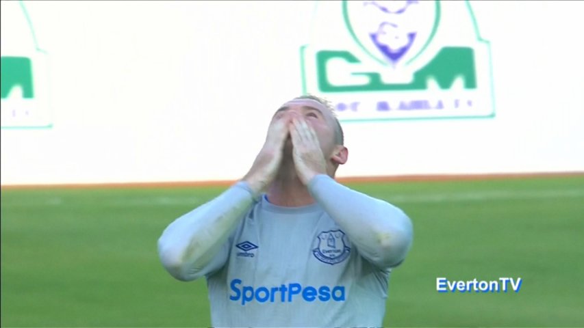 Wayne Rooney scores wonder goal on his first game back at Everton