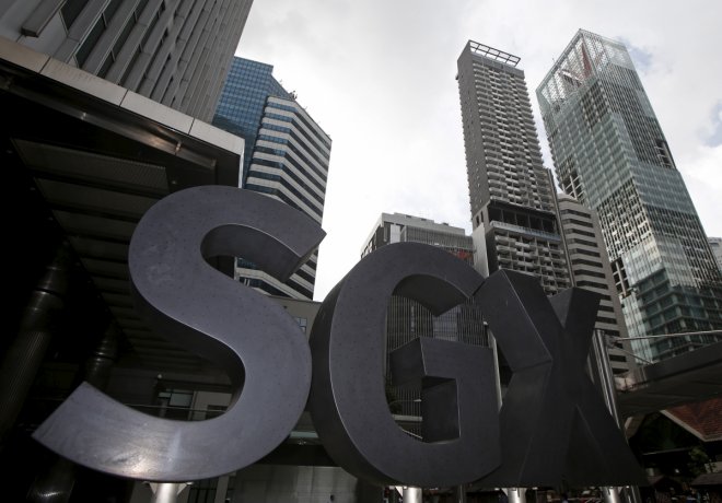 Singapore shares drop