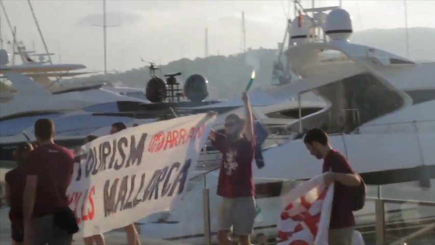 Anarchists protest against tourist invasion in Spain