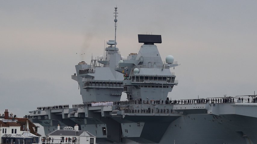 U.K.s new warship HMS Queen Elizabeth arrives in Portsmouth