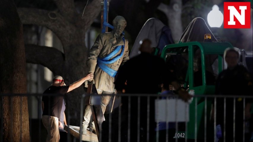 University of Texas removes Confederate statues