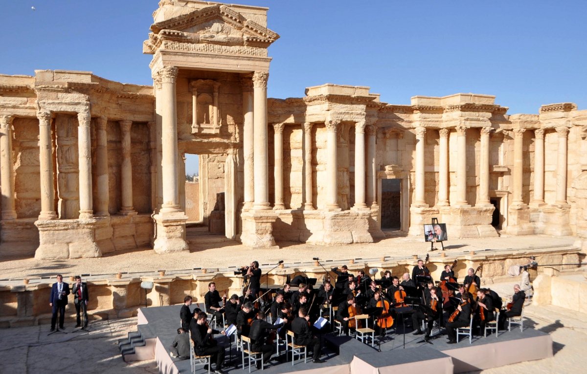 Russian orchestra performs at Palmyra amphitheatre destroyed by Isis