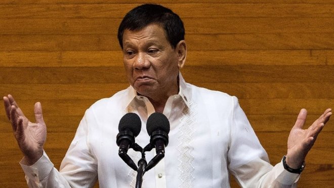 Duterte orders Philippines Police to kill idiots who resist arrest