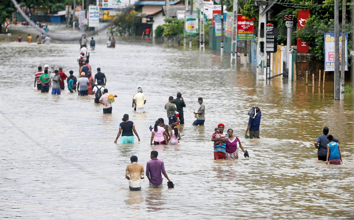 Landslide buried three villages in Sri Lanka