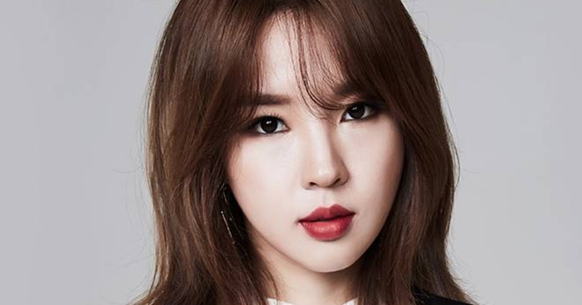 Ji Yoon Rapper Jeon Ji-yoon reflects on being a solo singer after 4Minute's d...