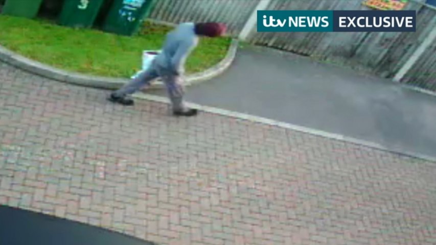 CCTV appears to show Parsons Green bomb suspect