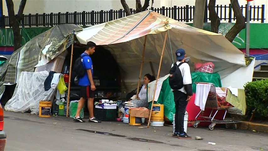 Mexico City residents still unable to return home following deadly earthquake
