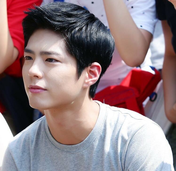 Park Bogum shocks everyone with his newest hairstyle ~ pannatic