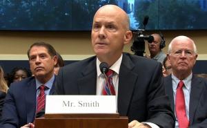 Former Equifax chief apologises to Congress over hack