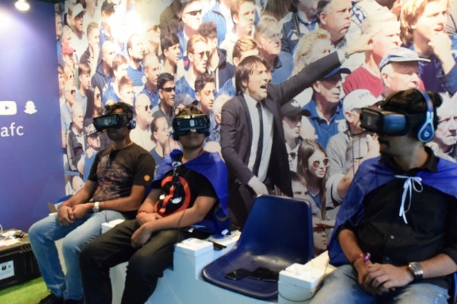 Virtual Reality tour inside Chelsea's stall