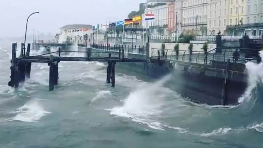 Hurricane Ophelia pounds Ireland