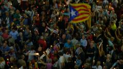 Tens of thousands rally in Barcelona as Spains political crisis deepens