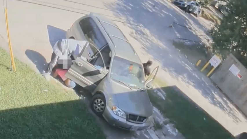 Armed carjackers pull woman and baby out of Houston car
