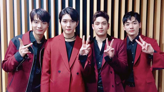 NU'EST W