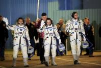 Intellectual suits to monitor health for space voyage