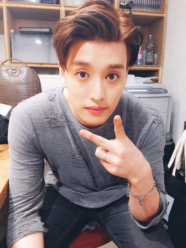 U Kiss Eli Recalls Racial Discrimination In The Us Rapper Was Beaten Up By Students