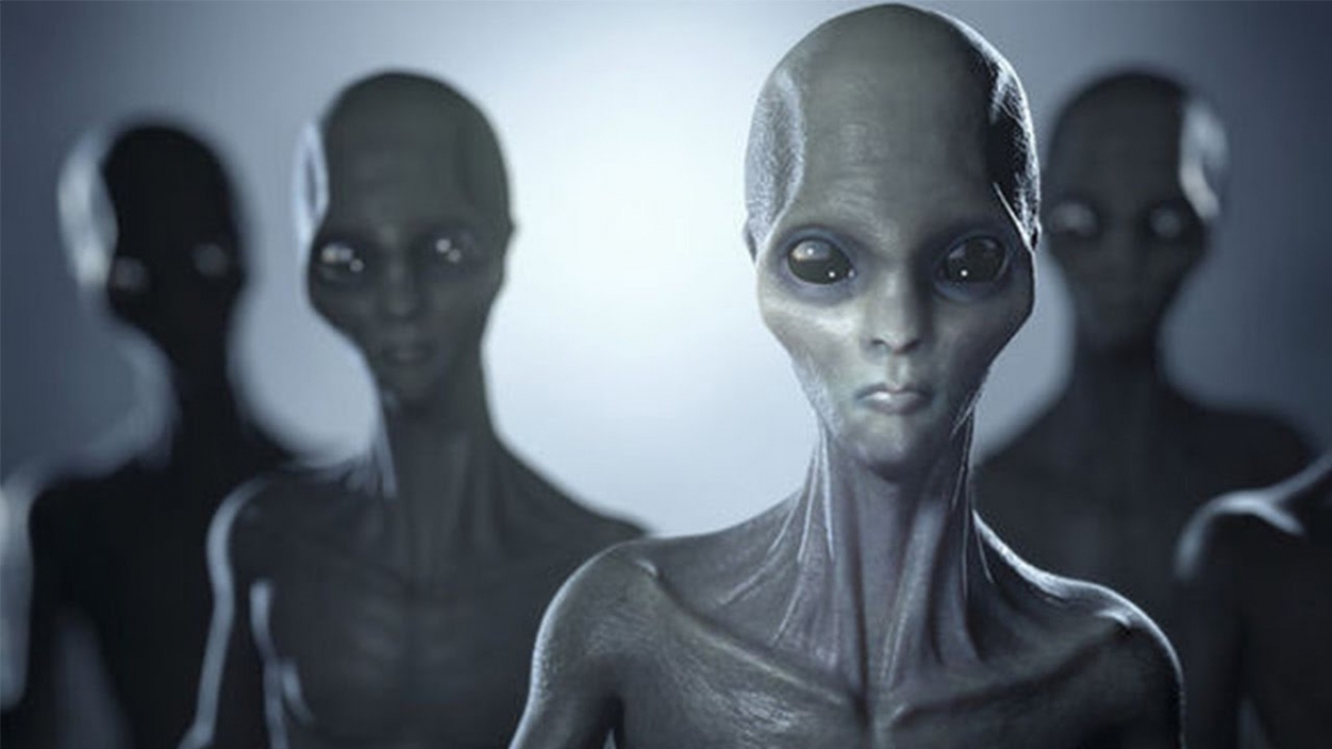 Pictures of Naked Humans to 'Attract' Aliens: NASA to Send Nude Drawings of  Man, Woman into Space