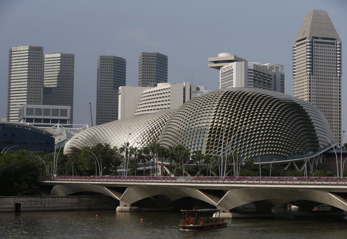 Man arrested for city hall bomb threat