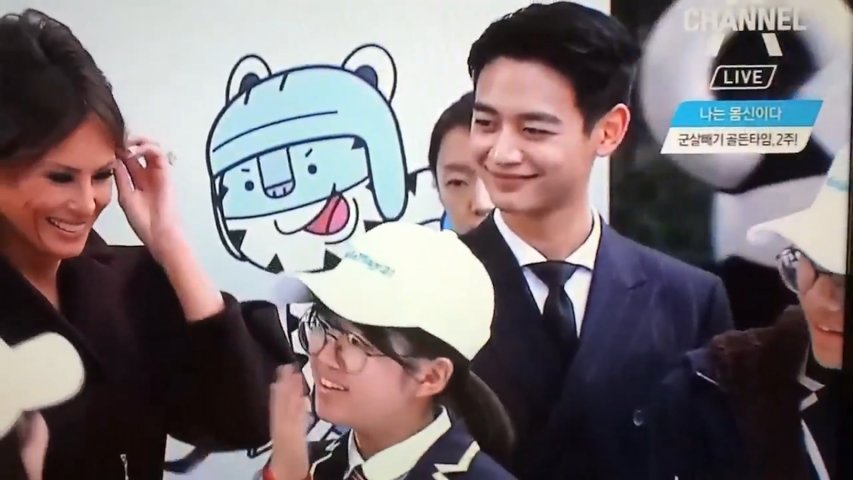 Watch the moment K-Pop band SHINees Minho steals Melania Trumps thunder