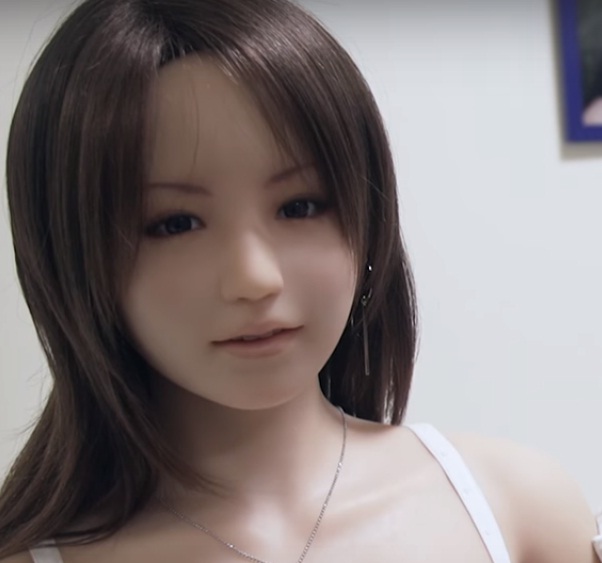 World s first sex robot showroom offers seductive Test Drive for