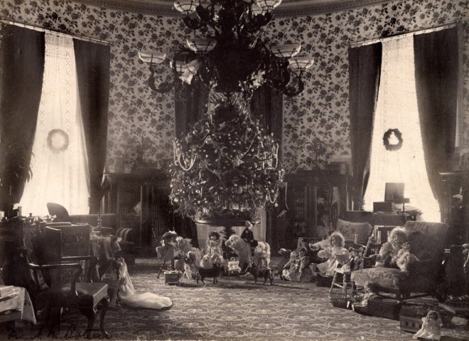 Christmas Cheer: the Cleveland family tree