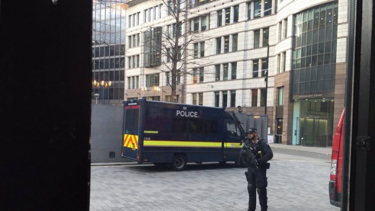 City of London evacuated around the Gherkin over suspicious vehicle