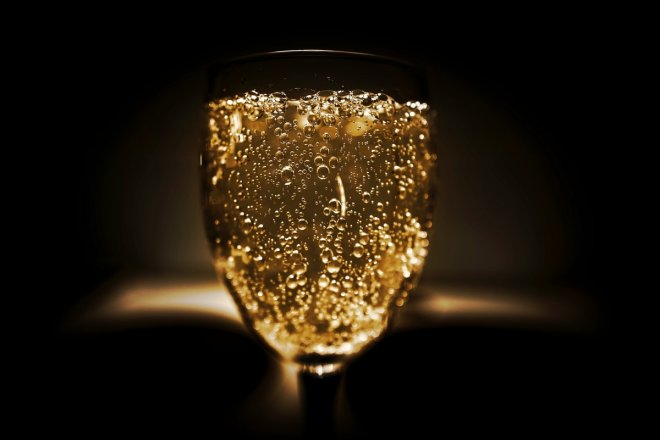 Champagne, Sparkling wine