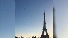 This daredevil walks 60 metres above ground to Eiffel Tower