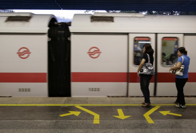 Singapore: Free early morning MRT rides extended to June 2017