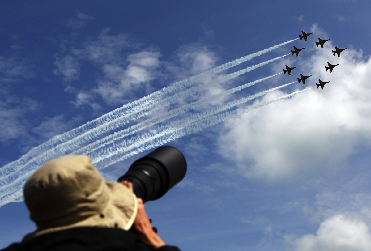 Singapore Airshow 2016: Top aerospace firms eye business worth billions
