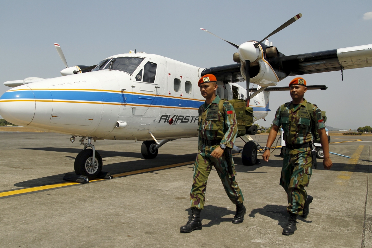 Indonesian air force training aircraft crashes