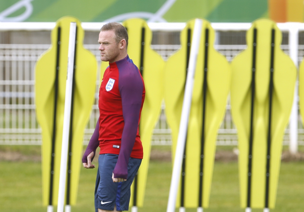 Everton Star Wayne Rooney Reportedly Arrested For Suspicion Of Drink Driving