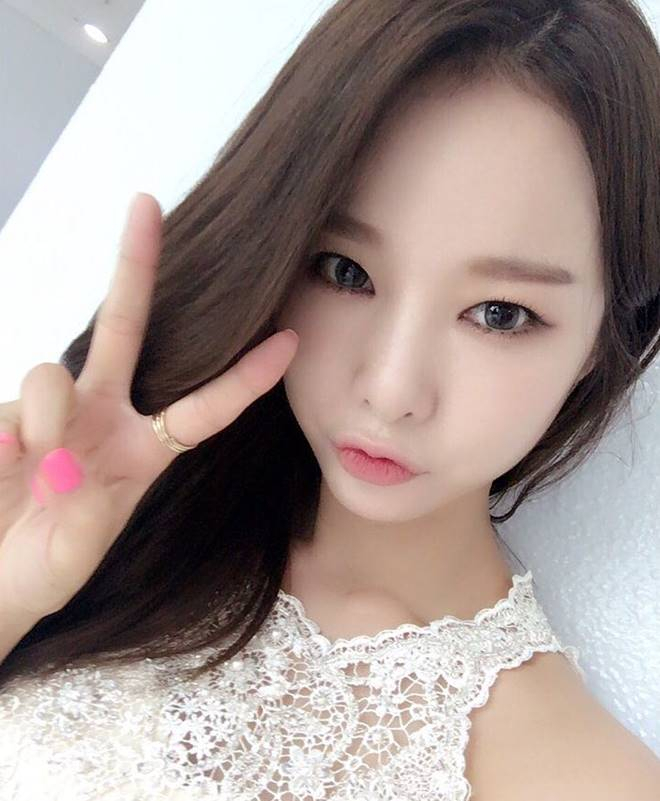 EXID's Solji undergoes successful eye surgery