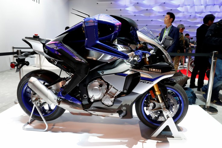 Autonomous motorcycle-riding humanoid robot Autonomous motorcycle-riding humanoid robot