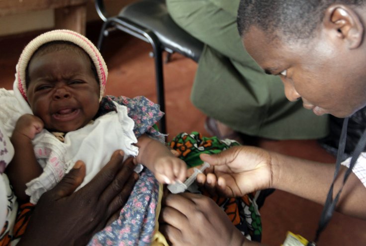 Medical checkup of infants 