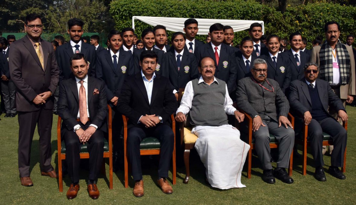 Vice President  M. Venkaiah Naidu with the National Service Scheme (NSS) Volunteers who participated in Republic Day Parade 2018