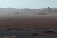 mars-rovers-view-of-the-gale-crater