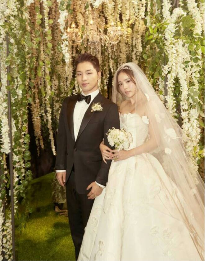 Official photos of Taeyang, Min Hyo Rin at their wedding ...