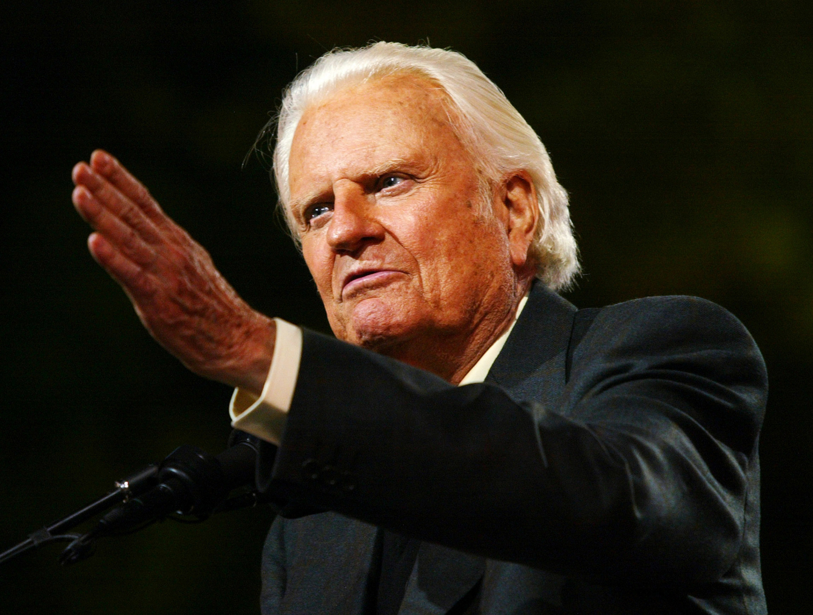 Billy Graham: Famed US Evangelist Dies At 99 [PHOTOS]