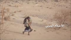 yemeni-fighter-braves-storm-of-bullets-to-save-injured-comrade