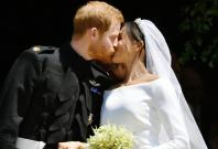 watch-prince-harry-and-meghans-first-kiss-as-husband-and-wife-at-royal-wedding watch-prince-harry-and-meghans-first-kiss-as-husband-and-wife-at-royal-wedding