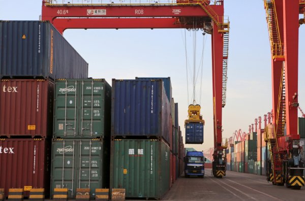 China exports and imports fall more than expected in July due to weakening demand