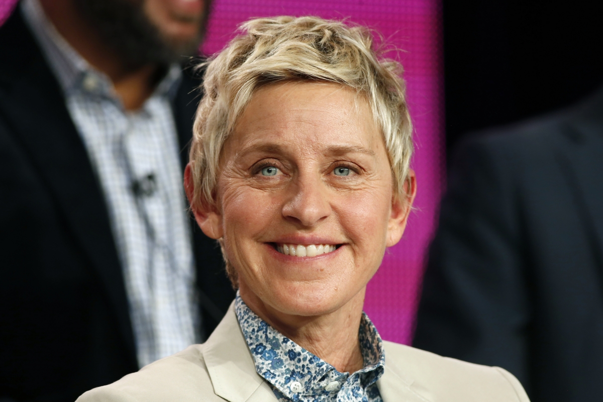 Ellen DeGeneres Breaks Down In Tears As She Pays Emotional Tribute To ...