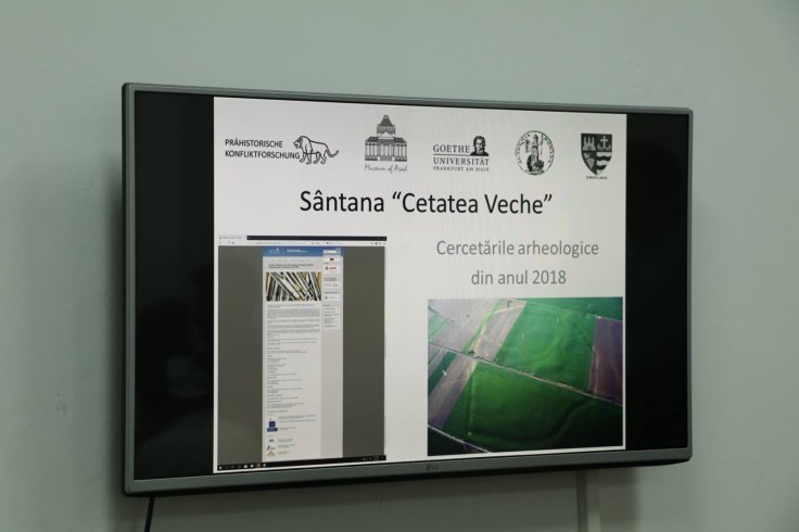 “Cetatea Veche” “Cetatea Veche”