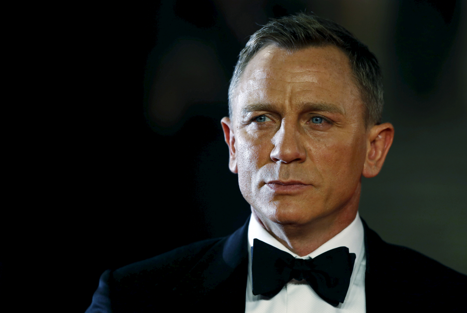 Daniel Craig wraps up shooting James Bond movie 'No Time To Die'