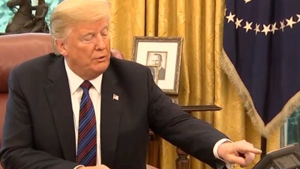 donald-trump-repeatedly-tries-to-get-mexicos-president-on-phone-for-nafta-call