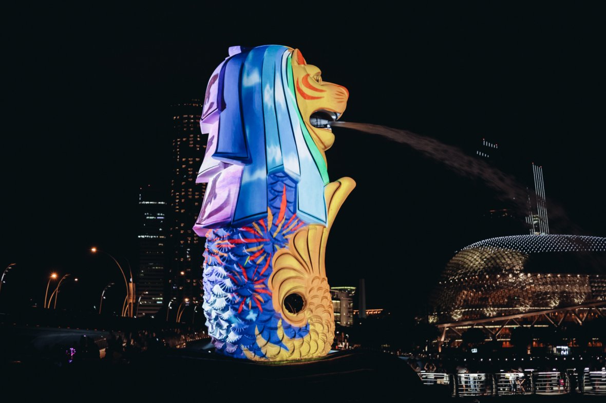 Photo by Colossal, courtesy of Urban Redevelopment Authority. Artworks by Nanyang Academy of Fine Arts (NAFA) 5 Photo by Colossal, courtesy of Urban Redevelopment Authority. Artworks by Nanyang Academy of Fine Arts (NAFA) 5